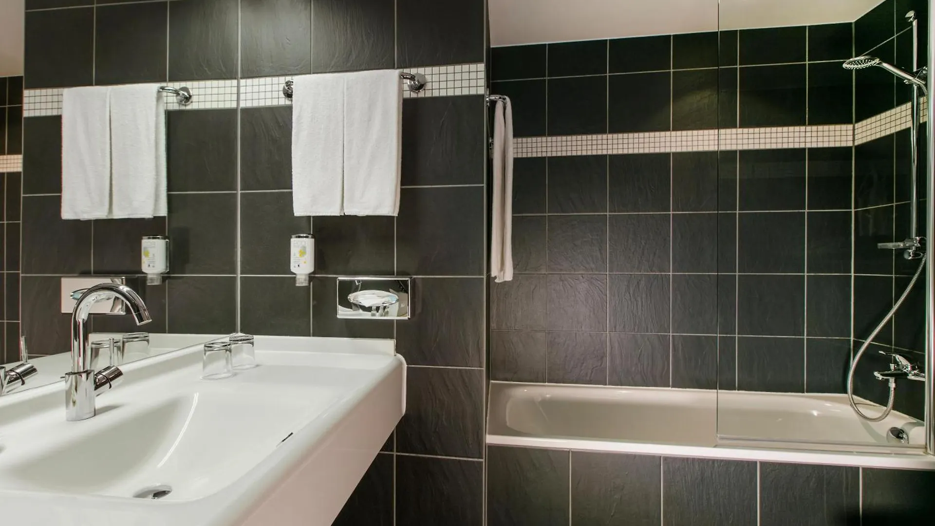 **** Hotel ARCOTEL Camino - im Zentrum Stuttgart Deutschland